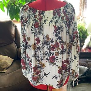 Multicolored floral long sleeve top